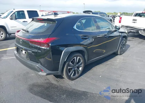 2021 Lexus Ux z USA, uszkodzony, nr VIN JTHP3JBH3M2032884